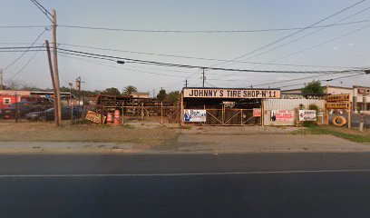 Johnny’s Tire Shop en Laredo